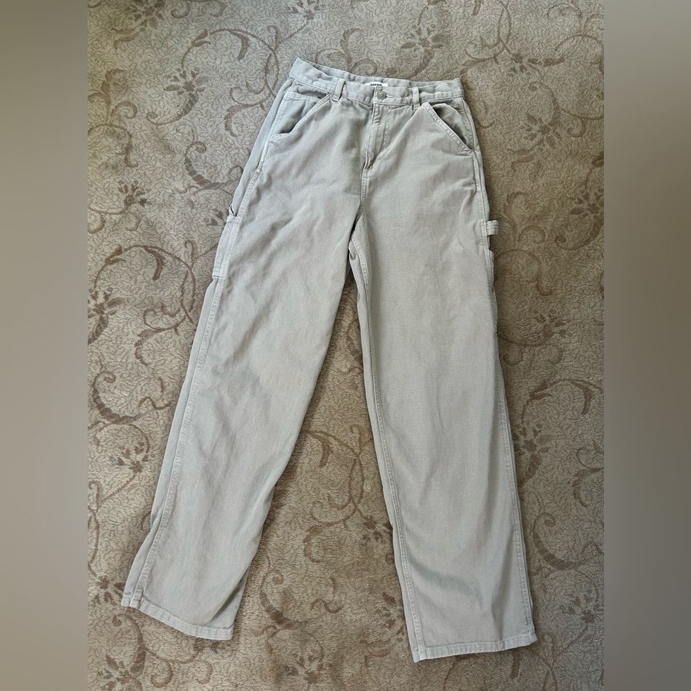 Woman’s Juniors Garage size 3 Tan Khaki Cargo Pants